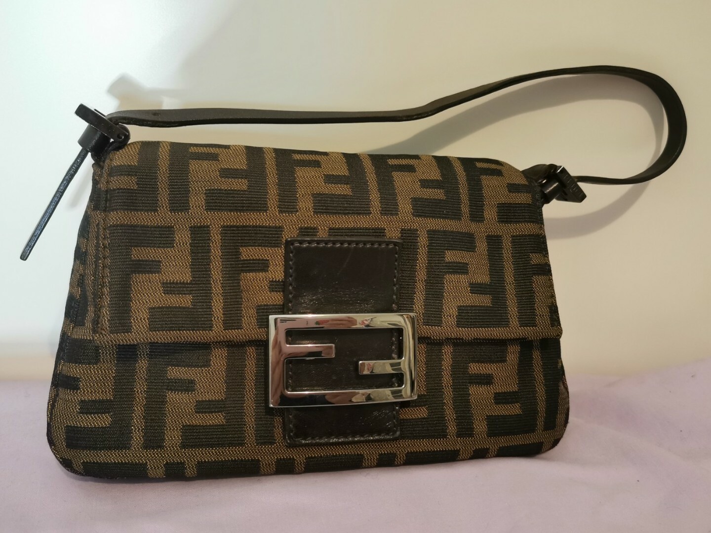 fendi zucca baguette