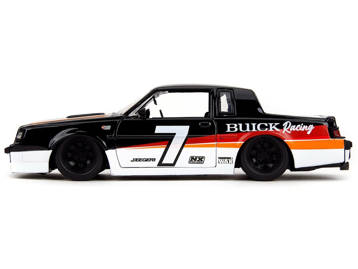 1987 BUICK GRAND NATIONAL #7 BLACK 1/24 DIECAST MODEL CAR BY