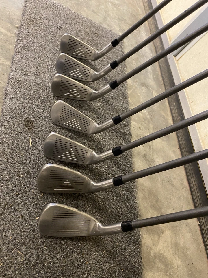 Hierros Nicklaus Air Max 3 a través de PW, flexión regular Foto 2 de 4