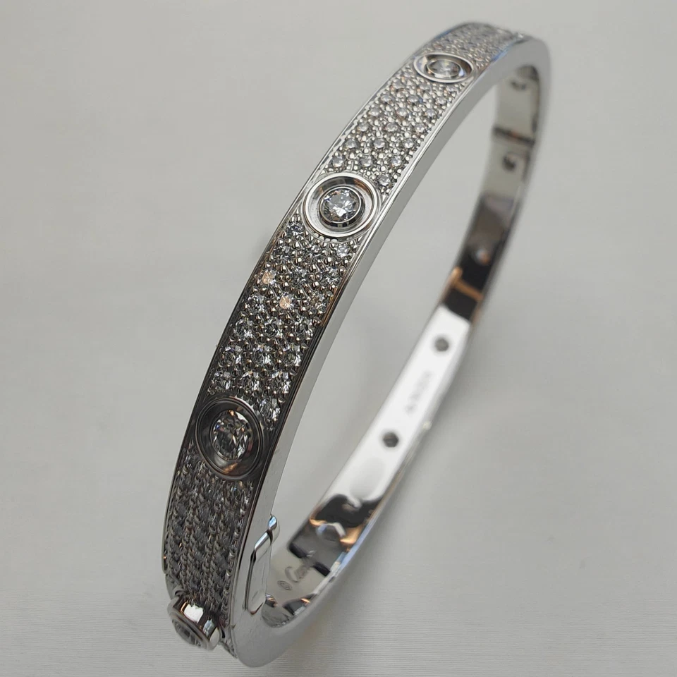 Pulsera Cartier Love Pavimentada con Diamantes Oro Blanco 18K Talla 19 Foto 2 de 4