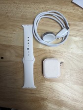 Apple Watch Series 11 42mm GPS Rose Gold w/ S/M Light Blush Sport Band