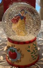 Department 56 Snow White Snow Globe Statue 4051703 Brand New In Box