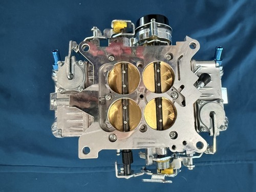 750 CFM 4-Barrel Double Pumper Carburetor Electric Choke Square Bore Flange