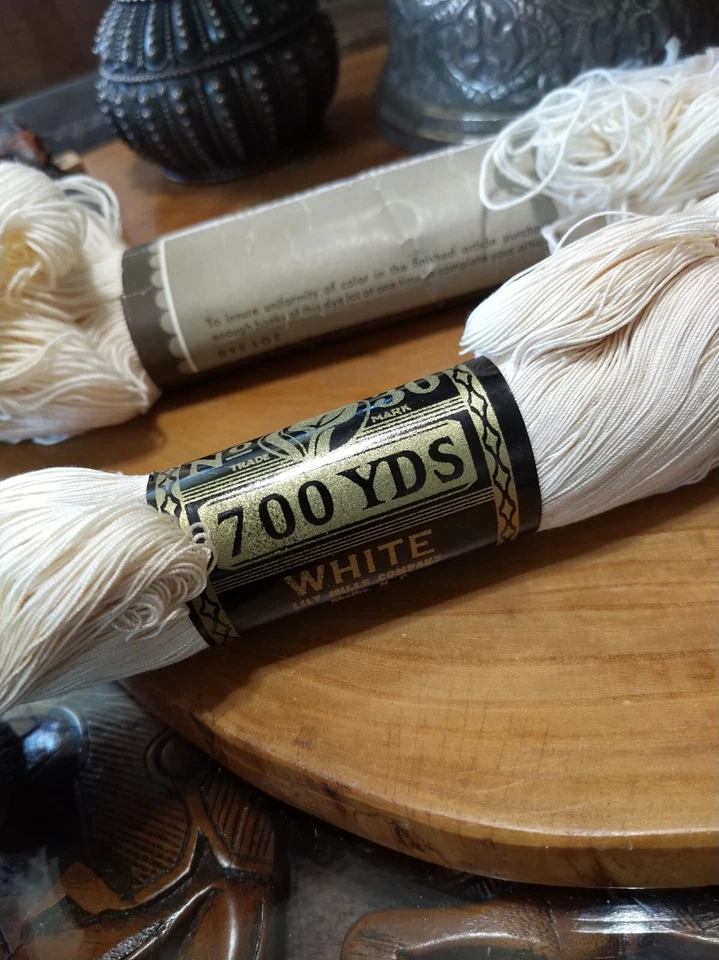 2 vintage skeins crochet cotton thread. Wards 400 & Daisy 700 yrds. WHITE - Image 3 of 4