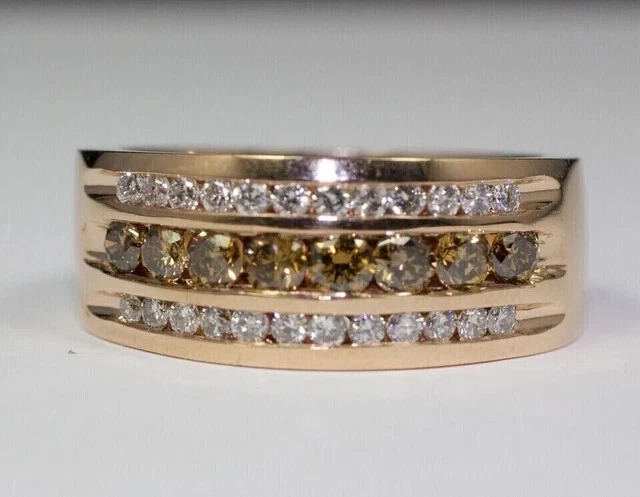 Anillo de banda de diamantes marrones de corte redondo de 3 quilates para hombre enchapado en oro rosa de 14 quilates Foto 3 de 4