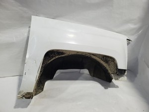 2015 2019 Chevrolet Silverado 2500 OEM Summit White Front Right Fender Dented