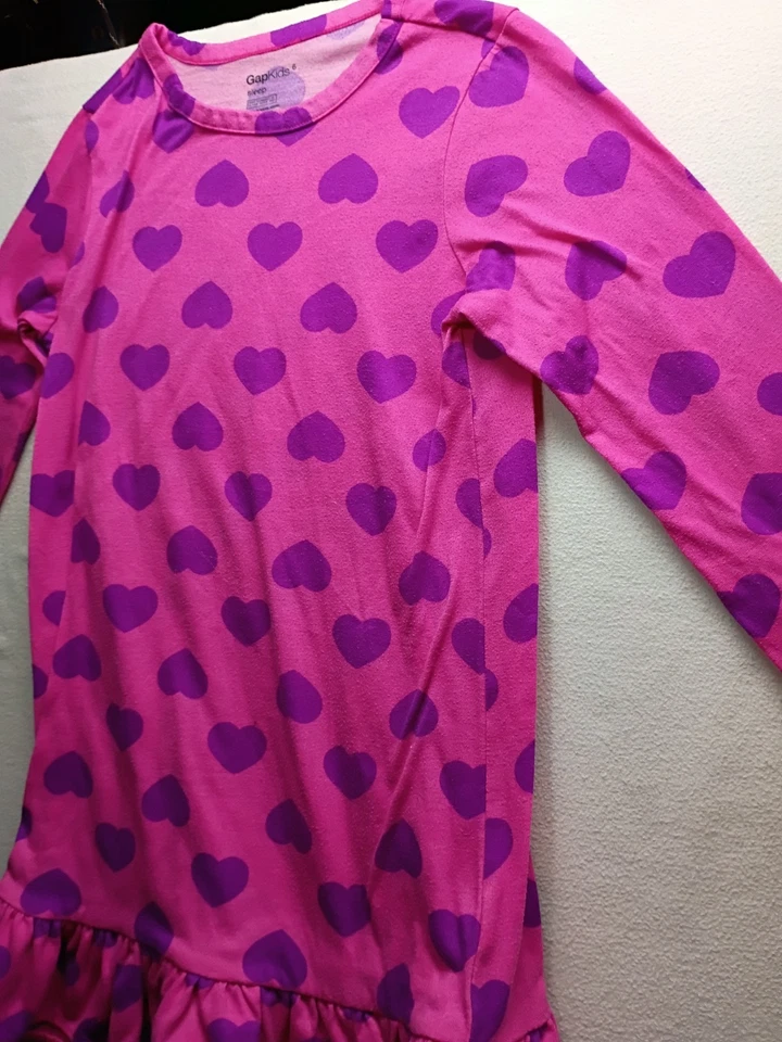 Pijama Gapkids Sleepwear tamanho 6 rosa manga longa com corações roxos - Imagem 2 de 4