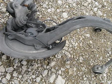 JAGUAR XJ8/VANDEN PLAS 2004-05-06-07-2008 FRONT SPINDLE WITHOUT HUB