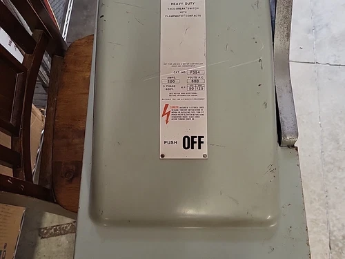 GOULD I-T-E F354 VACU-BREAK HEAVY DUTY SAFETY SWITCH - 600VAC 200A 50-125HP