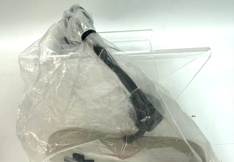 NEW UNOPENED NEW FAMILY COMPUTER Famicom Controller NES Fedex - Image 2 of 4