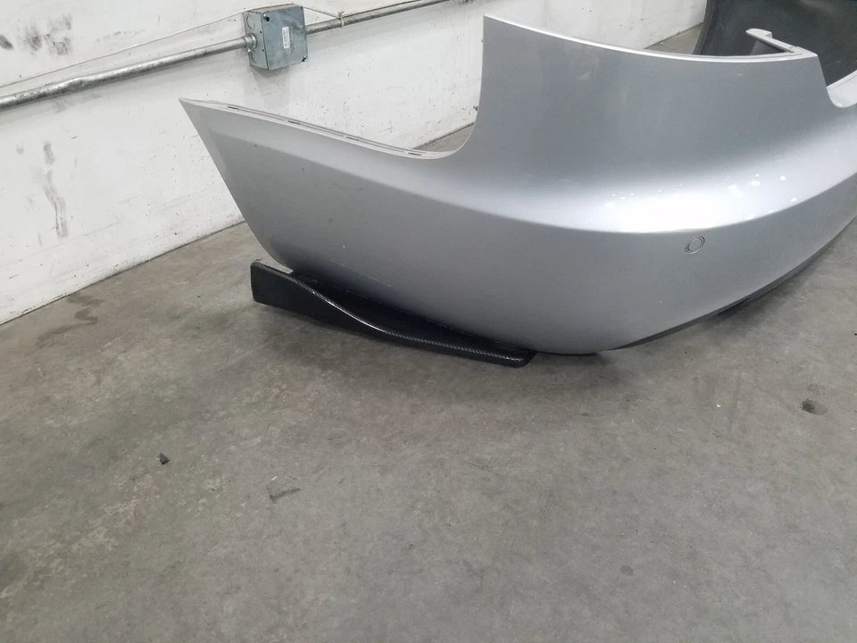 Conjunto de para-choque traseiro Audi S6 Quattro C6 2007 #5876 Y5 - Imagem 2 de 4