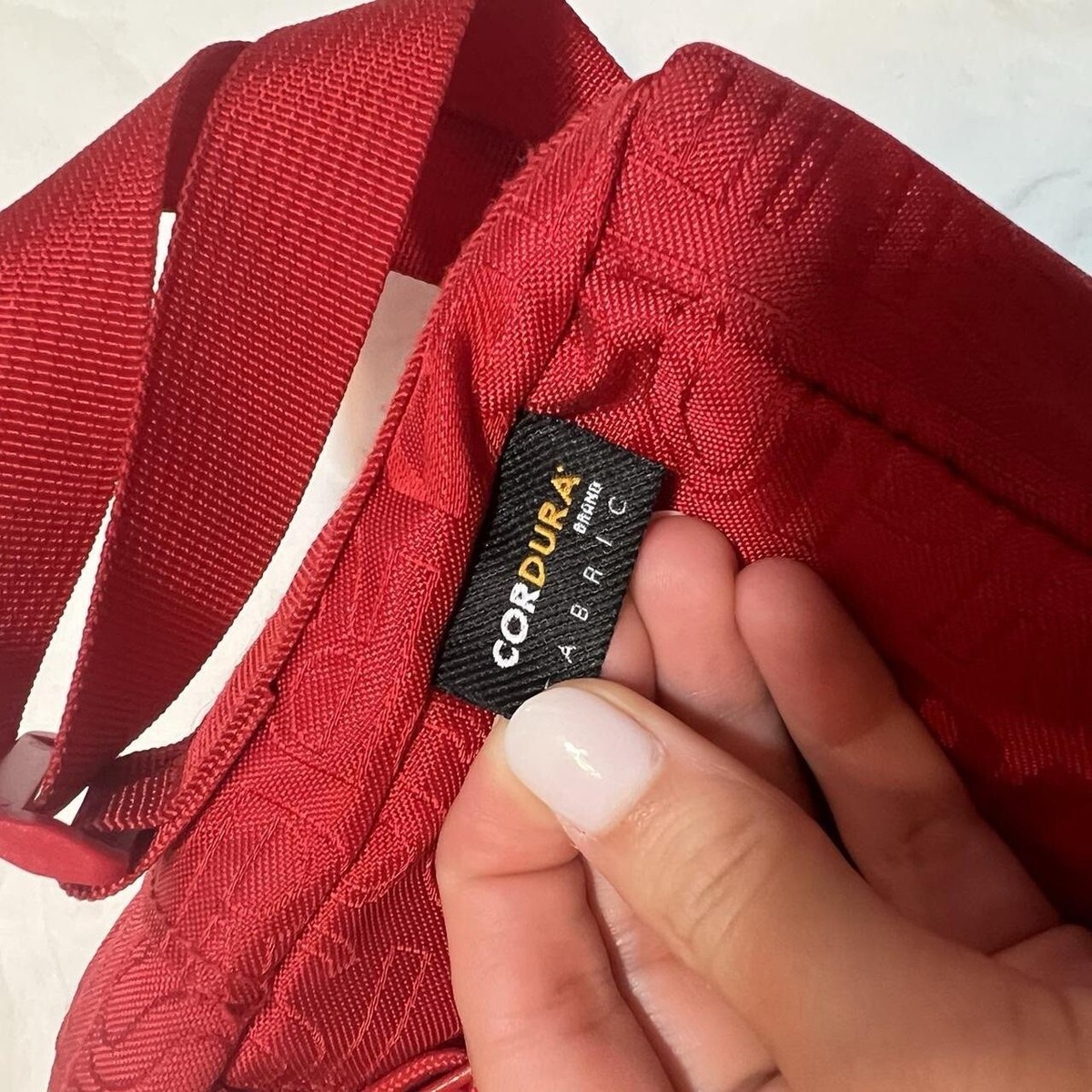 バッグ Supreme SHOULDER BAG SS19 Supreme Shoulder Bag Worth $88 Retail? | REVIEW (SS19 Week 1