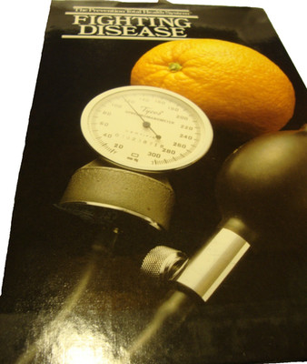 Vintage 1984 'The Prevention Total Health System: Fighting Disease Book       U2