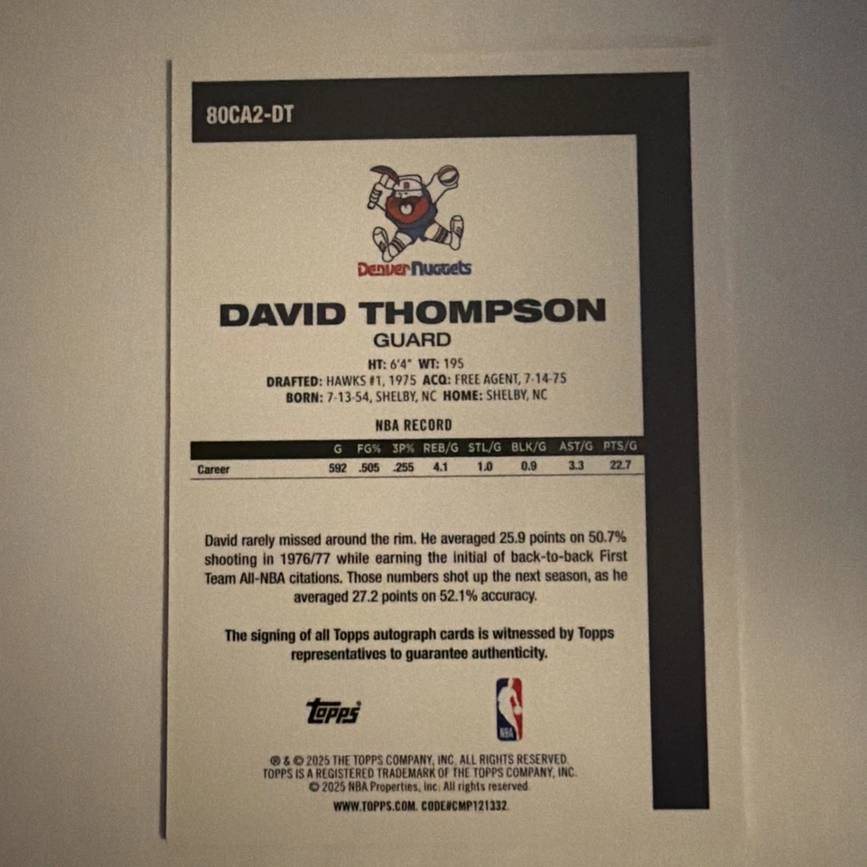 Mojo naranja David Thompson cromado Topps 2025-26 automático 21/25 Denver Nuggets Foto 2 de 2
