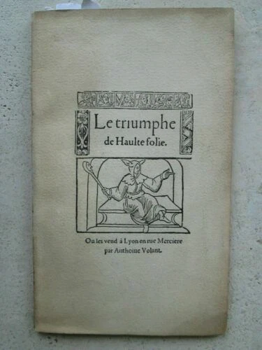 Livres anciens et de collection en couverture souple, sur moyen-âge