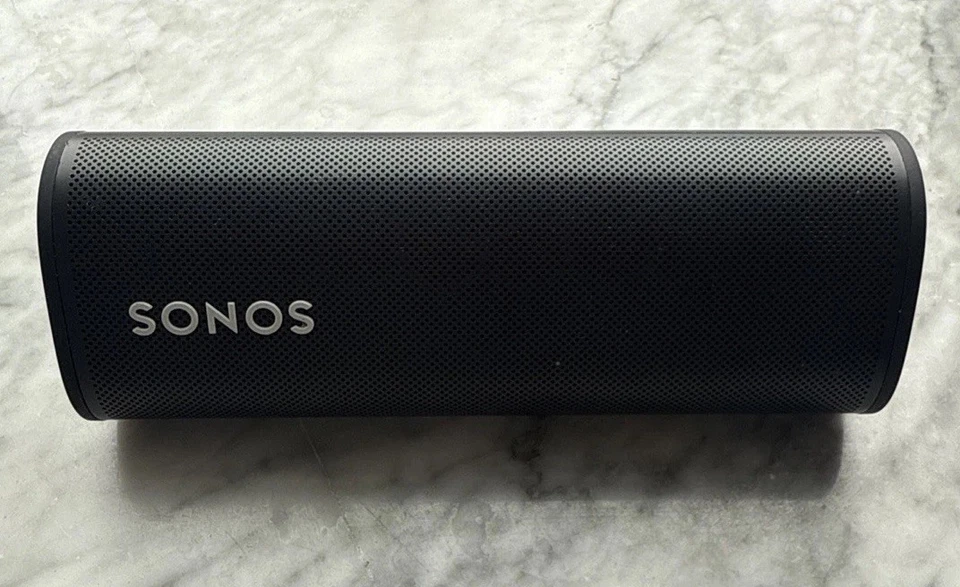 Sonos Roam S27 Tragbarer Bluetooth Lautsprecher Schwarz *FÜR TEILE REPARATUR*