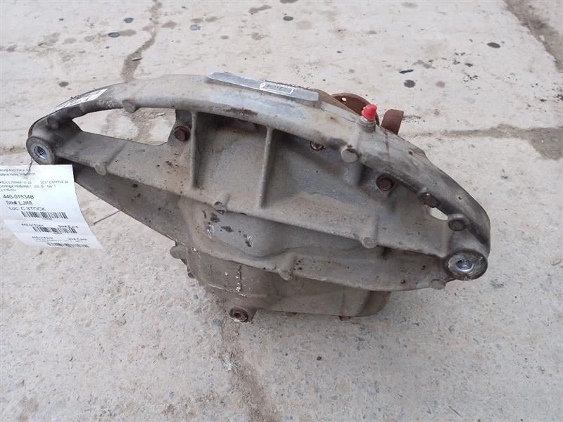 3.31 Ratio Rear Carrier from 2017 Ford Expedition 9483304 Foto 2 de 4