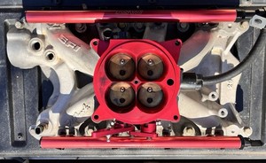 Edelbrock EFI 351W 29245 Intake, Throttle Body, Fuel Rails, Injectors.