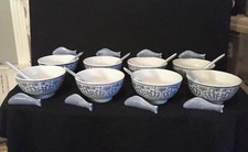 8 Ceramic Soup Rice Noodle Bowls w/ Spoons & Fish Chopstick Rests. Blue & White