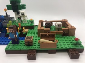 LEGO (21114) Minecraft: The Farm Set 100% Complete With Instructions & Box