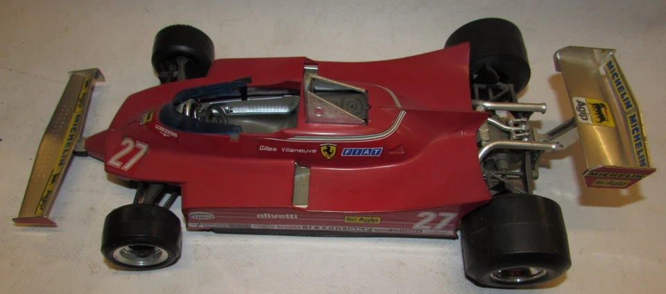 Burago Modellino F1 Ferrari 312 T5 VILLENEUVE/TAMBAY #27 1/14 - Immagine 2 di 4