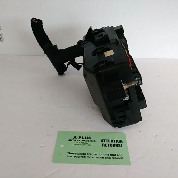 2015-2020 MASERATI GHIBILI OEM UNDER HOOD FUSE BOX ID 670008649