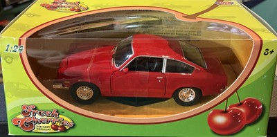 Motor Max Fresh Cherries 1:24 Die-cast 1974 Chevrolet Vega Red NIB