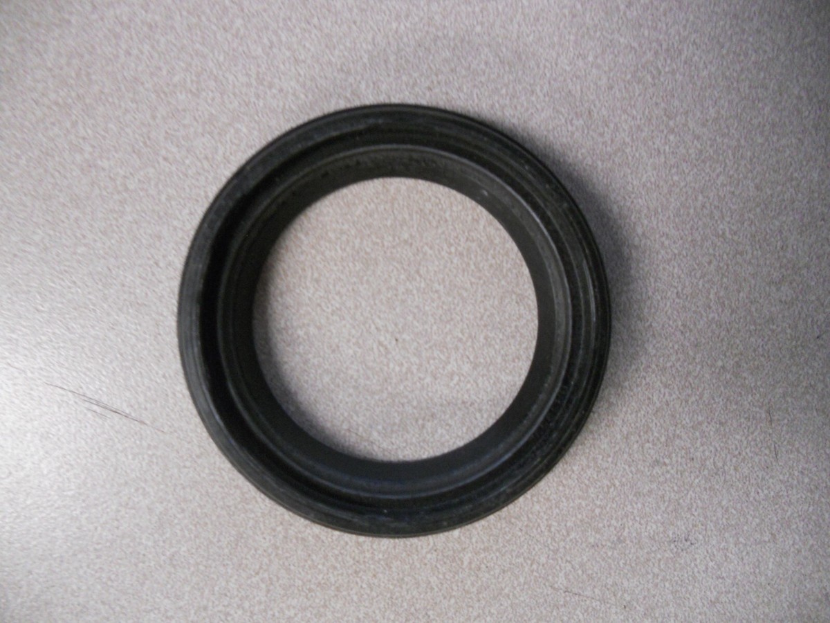 NOS Kawasaki OEM Seal 1990-1991 ZX1100 1989-1990 ZX750 92093
