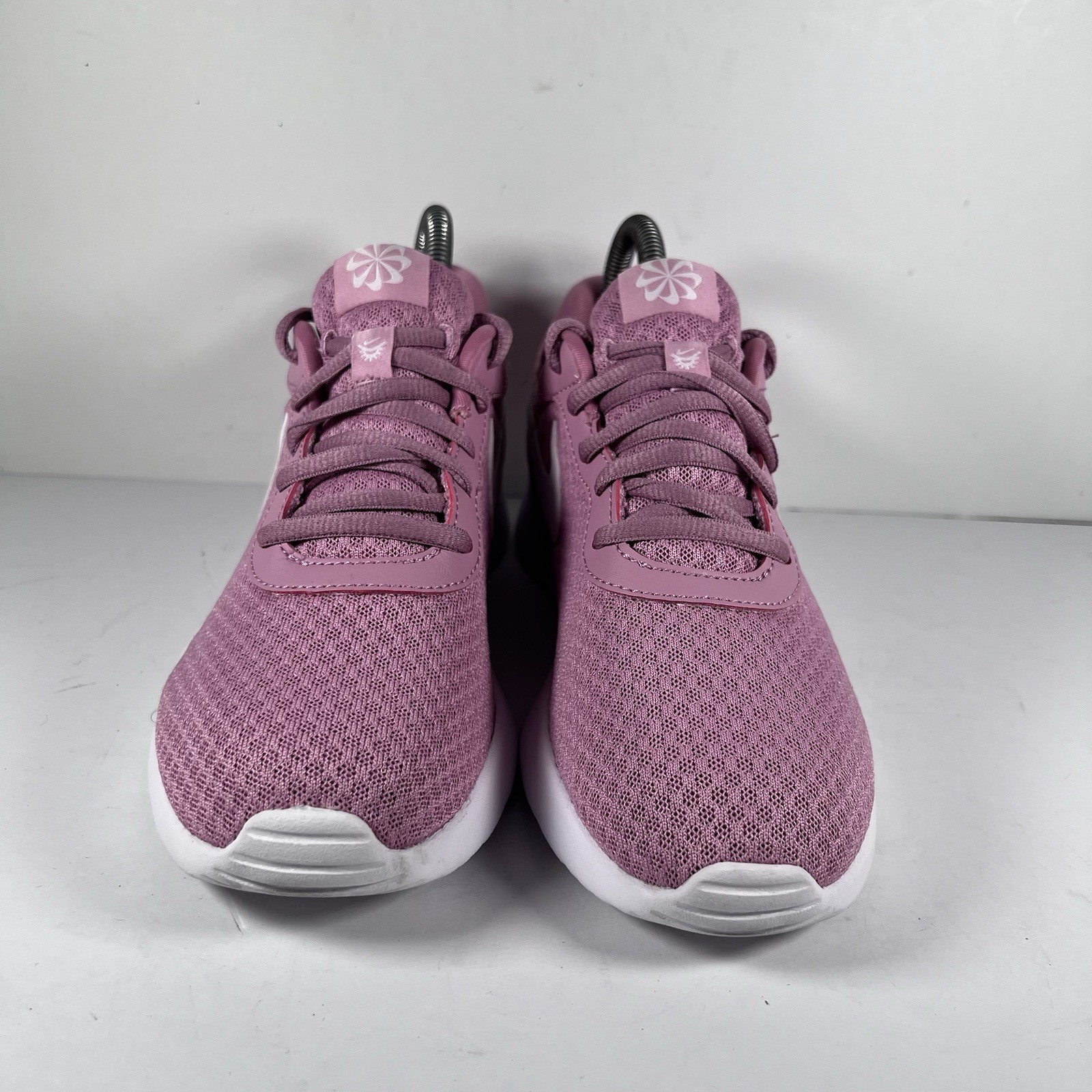 Nike Tanjun EasyOn Elemental Pink Lace Up Athletic Shoes Sneakers Women's 7.5 thumbnail 2