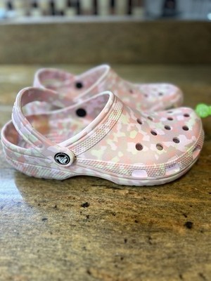 Crocs Women s Size 10 /Mens Size 8 Confetti Classics Clog