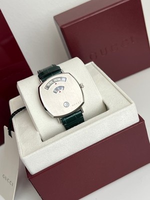 Gucci Grip Watch 35 mm Unisex Stainless Steel Silver 3 Windows