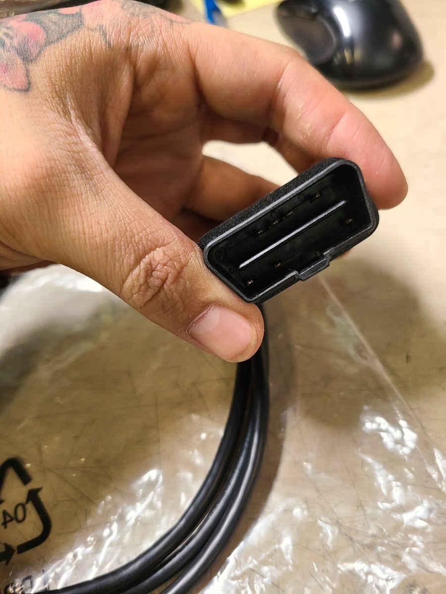 E257034 Freeway Style 2464 18AWG VW-1 24 Pin Cable Male to Male 3