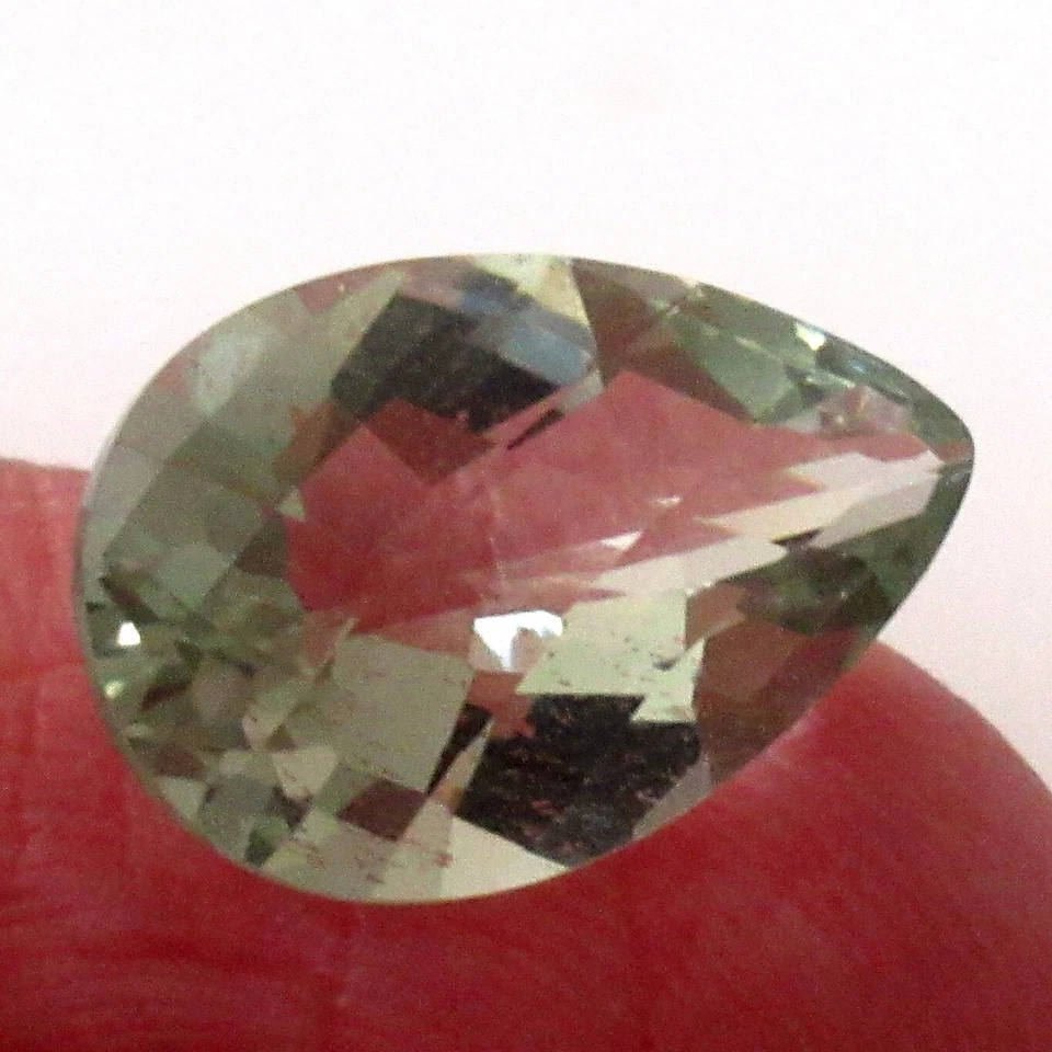 15x10mm Natural Green Amethyst Loose Stone – Pear Cut, "IF Grade Prasiolite Gem - Image 4 of 4