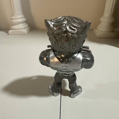 Logan Wolverine X-Men Jada Metals M241 Die Cast Loot Crate Marvel EXCLUSIVE - Picture 3 of 7