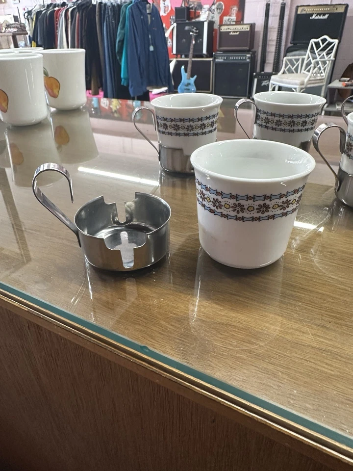 Juego de 5 tazas de porcelana espresso vintage años 60 Yugoslavia/soportes metálicos italianos Foto 3 de 4