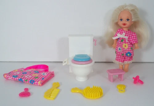 VINTAGE BARBIE'S LITTLE SISTER KELLY DOLL W/ POTTY TRAINING PLAYSET 1996