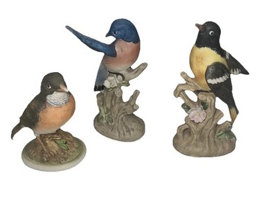 Vintage Lot 3 Bisque Bird Collection Figurines  Plus 2 Accessories Japan