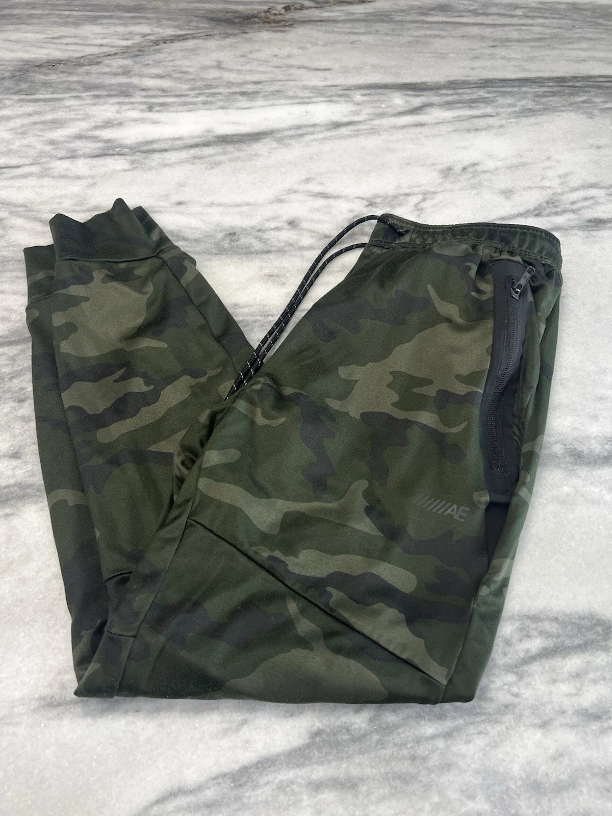 American Eagle Men's Flex Camouflage Joggers size small