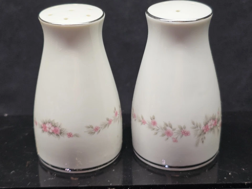 Vintage NORITAKE 3.25" Salt & Pepper Shaker Set ROSEPOINT Floral Platinum Trim - Image 2 of 4