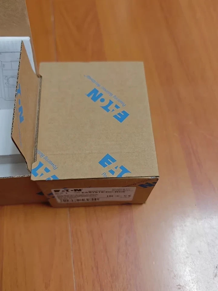 1pcs EATON  MOELLER EASY819-DC-RCX  Relay module NEW Original factory - Image 3 of 4