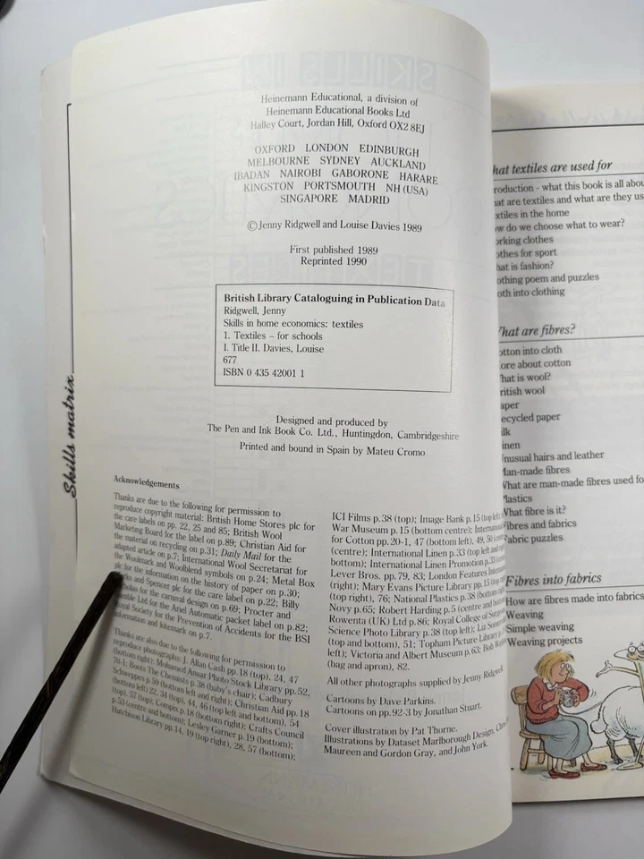 Skills in Home Economics Textiles Jenny Ridgwell 1990 Heinemann - Image 2 of 4