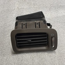 2000-04 Subaru Legacy Outback Sedan Passenger Right Side Dash Air Vent Grill