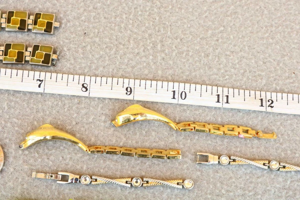 Beads charms MIXED LOT Vintage estate Drawer junk Metal Green Pink Picture ZZ - Image 3 of 4