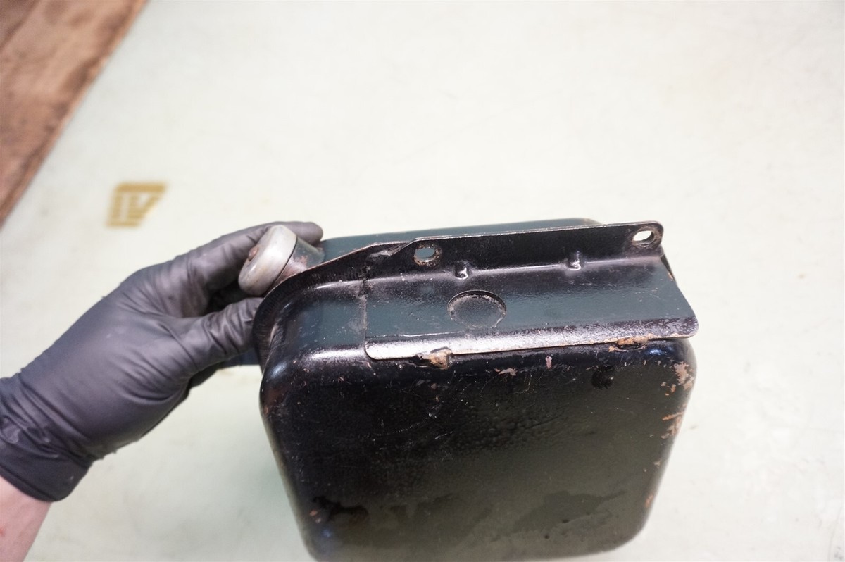 Harley Sportster Ironhead XLCH1000 XL XLH 1000 XLCH 900 Oil Tank