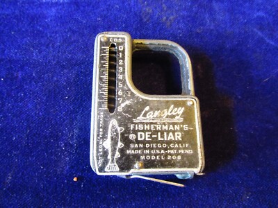 Vintage Langley Fisherman's De-Liar Fish Scale & Tape