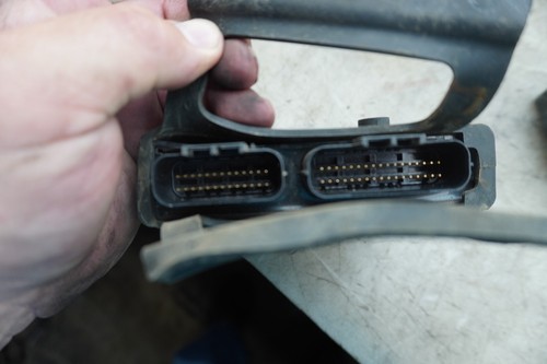 05 06 KAWASAKI ZX6 636 ECM ECU CDI E-4729 - Picture 3 of 6