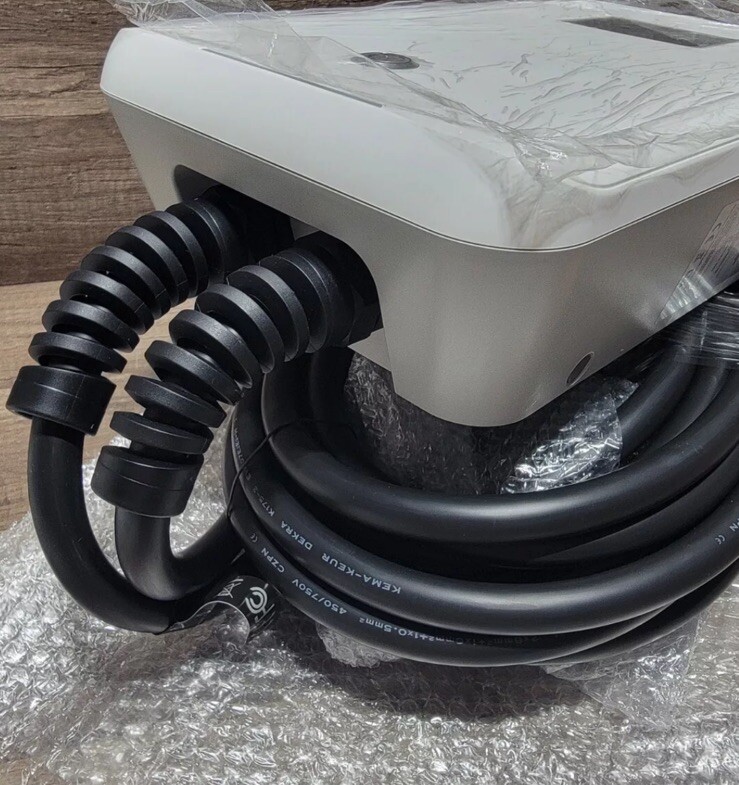 BESENERGY EV Wallbox Charging Station 32 Amp Level 2 Electric Vehicle