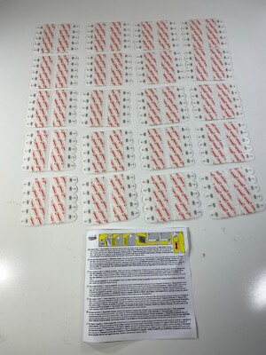 200 3M Command Strips 17523 Small Poster Size  Brand New Wall Hanging