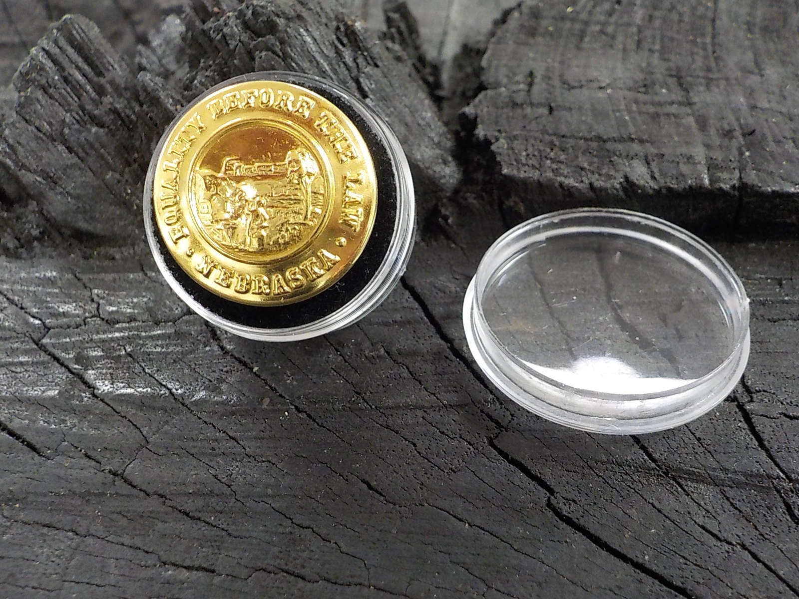 Old Rare Vintage Antique War Relic Nebraska Officer Coat Button