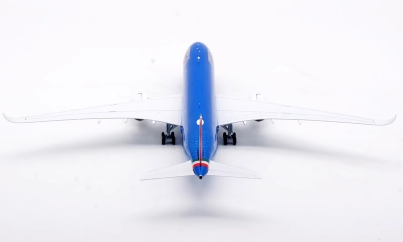 1:200 JC Wing Diecast Aircraft ITA Airways A350-900XWB EI 1:200 JC Wing Diecast Aircraft ITA Airways A350-900XWB EI